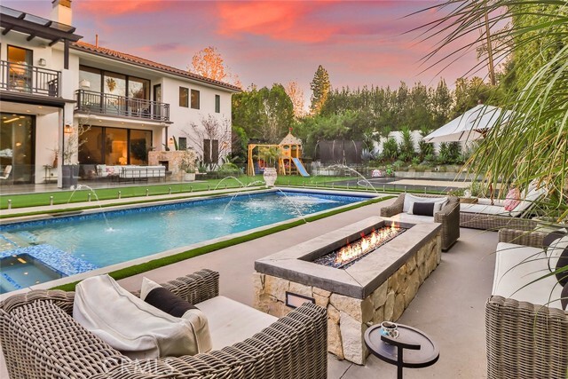 Building Photo - 5041 Palomar Dr
