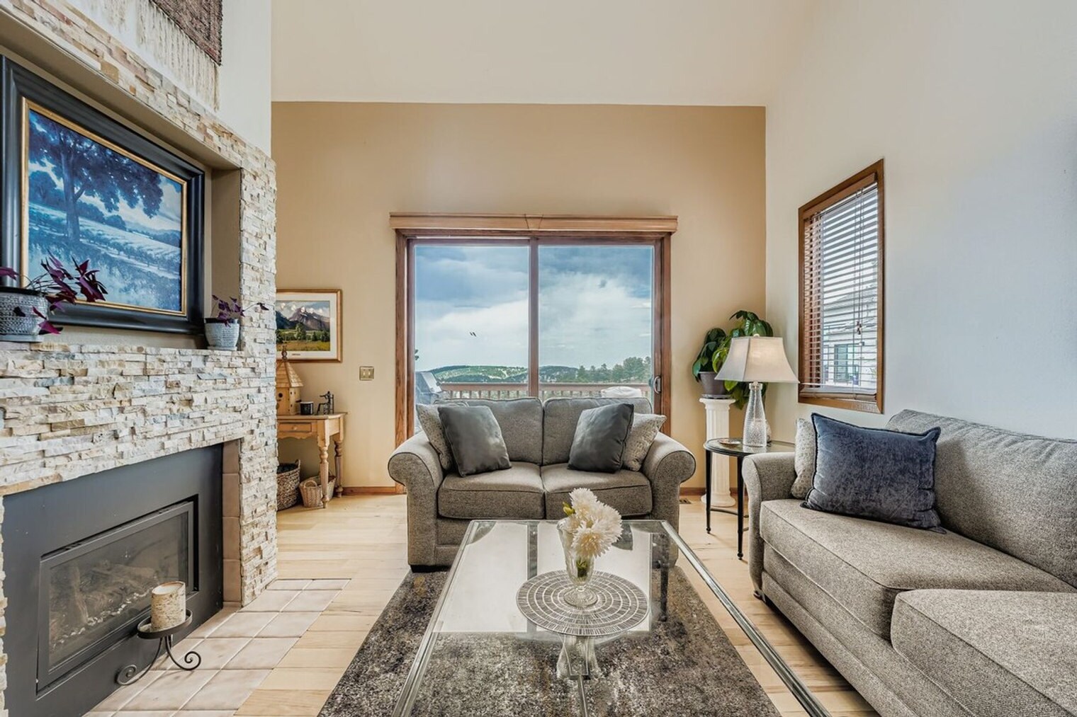 Building Photo - 776 Chimney Creek Dr