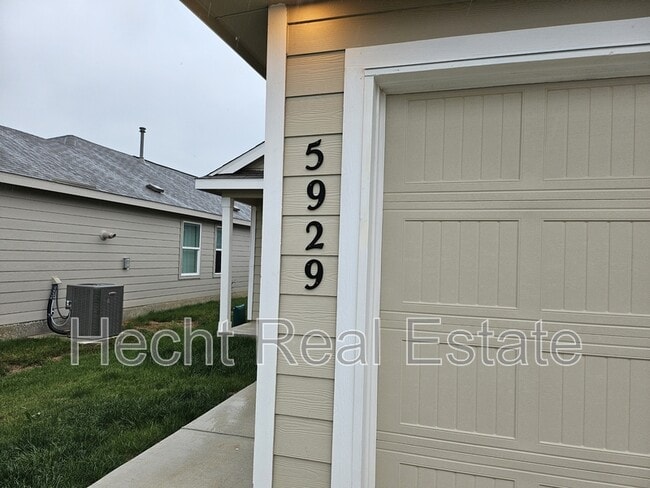 Building Photo - 5929 San Geronimo