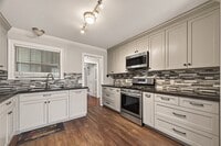 Building Photo - 7702 Rockhill St