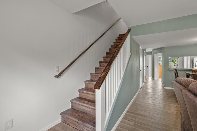 Building Photo - 6230 Riverwalk Ln