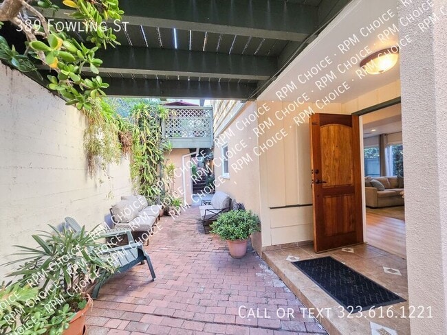 Building Photo - 389 Fowling St