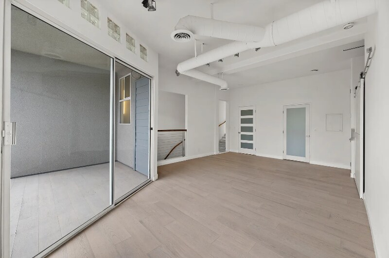 Building Photo - 314 5th Ave