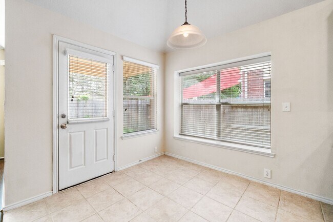 Building Photo - 17423 Renee Springs Ct