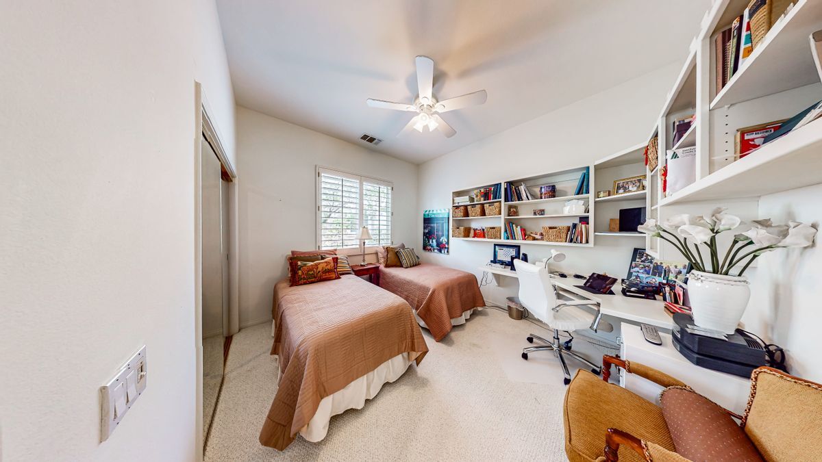 Building Photo - 78907 Fountain Hills Dr