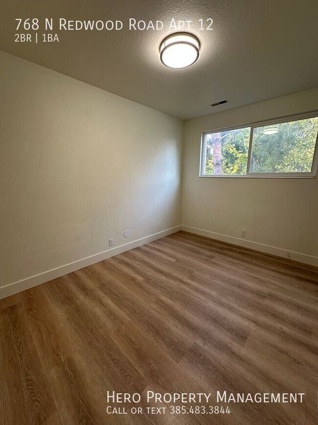 Building Photo - 768 N Redwood Rd