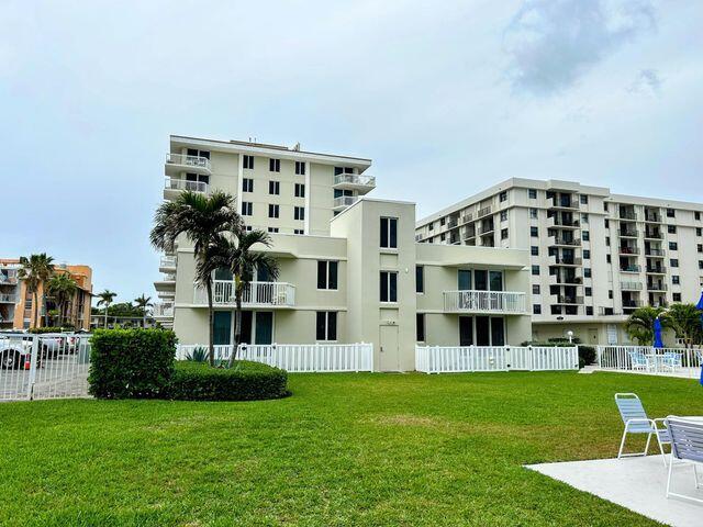 Building Photo - 125 S Ocean Ave