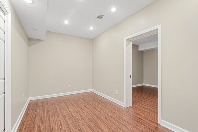 Building Photo - 2381 Oak Grove Meadows