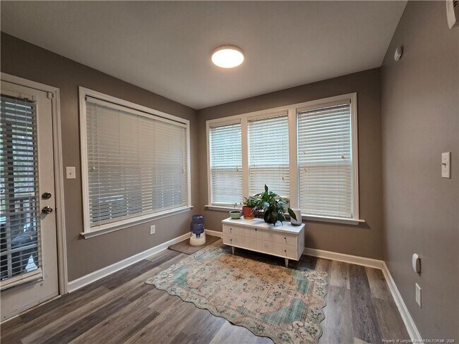 Building Photo - 135 Leggett Dr