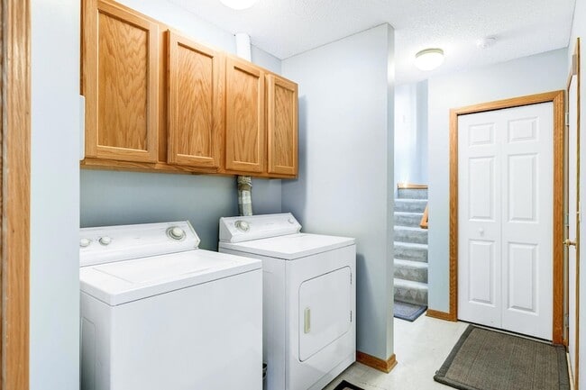 Building Photo - 10514 8th Ave N