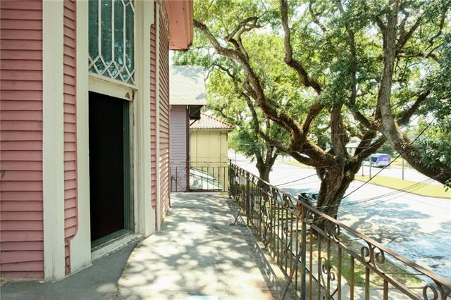 Building Photo - 816 N Carrollton Ave