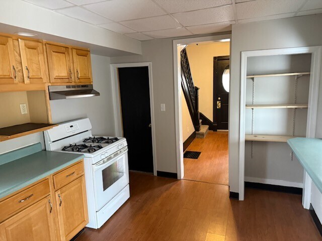 Building Photo - 807 Crawford Ave