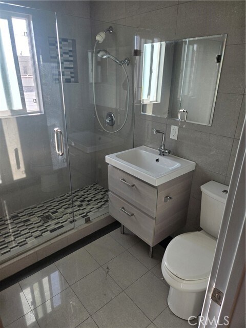 Building Photo - 213 Covina Ave