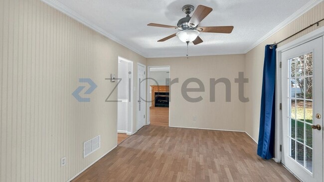 Building Photo - 324 Busher Rd
