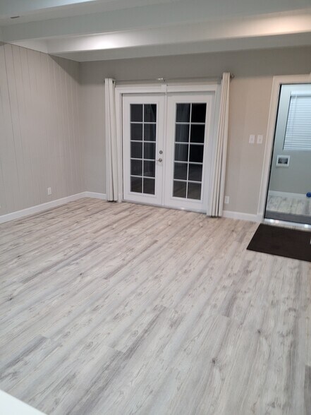 Living Room - 438 Cardinal Ave