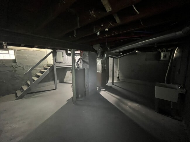 Building Photo - Brooklyn Centre - 3 Bedroom Single Family ...