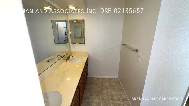 Building Photo - 1697 Parkland Way