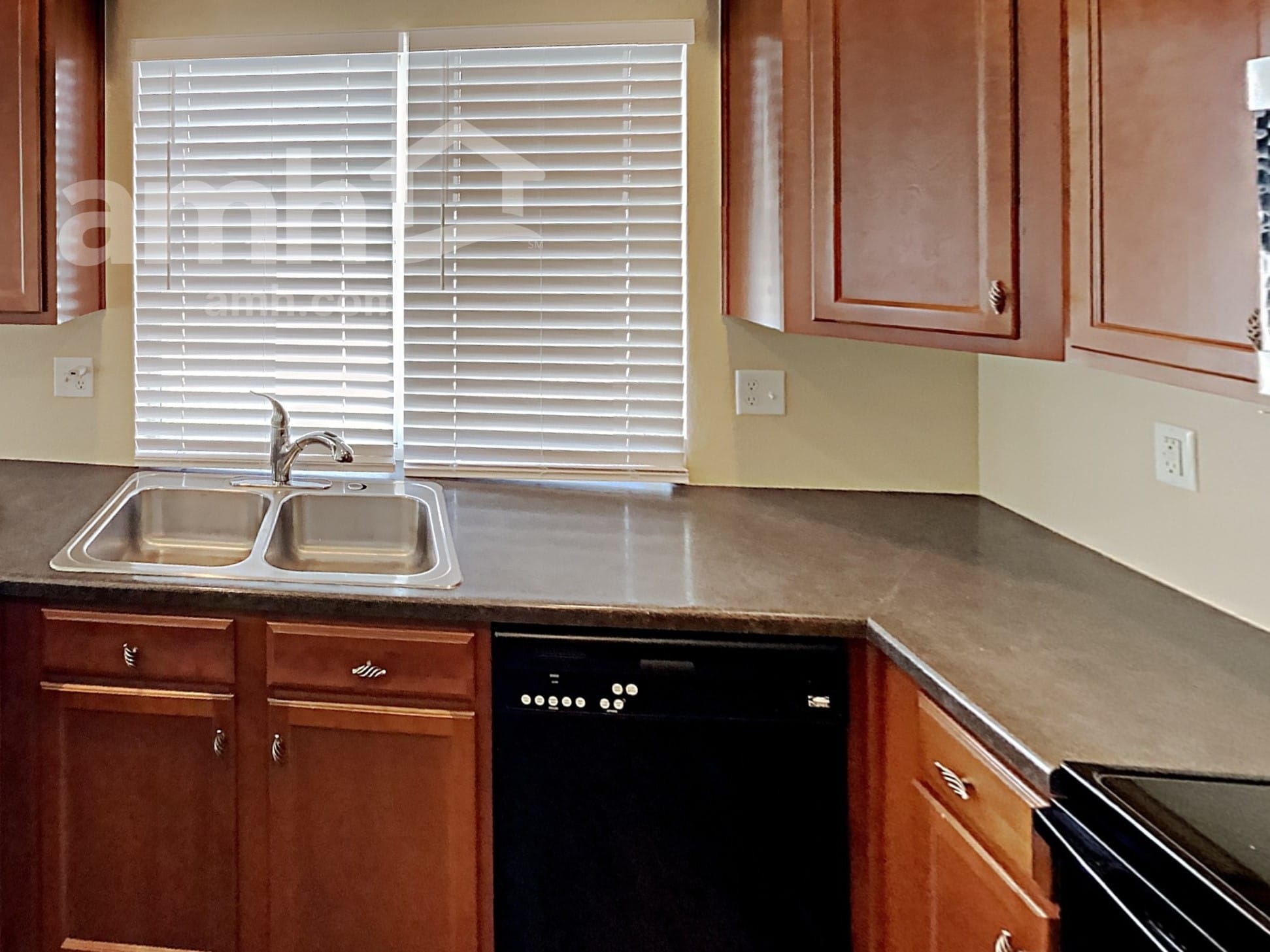 Building Photo - 4659 N Argonne St