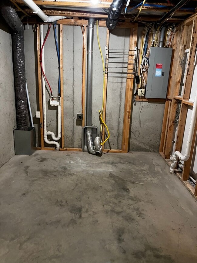 Building Photo - 3 Bed/2 Bath West Side Home!