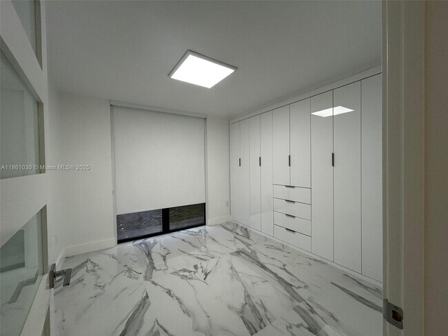 Building Photo - 11790 SW 18th St