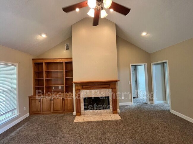 Building Photo - 6031 Broadstone Ct