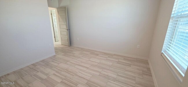 Building Photo - 4007 Tyler Ave