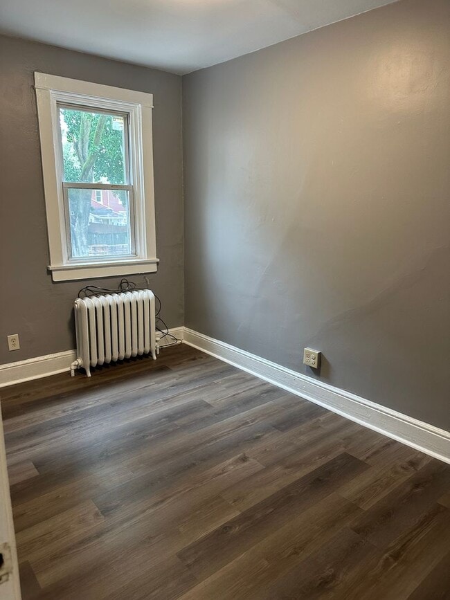 Building Photo - Beautiful Lancaster City 3 BR For Rent