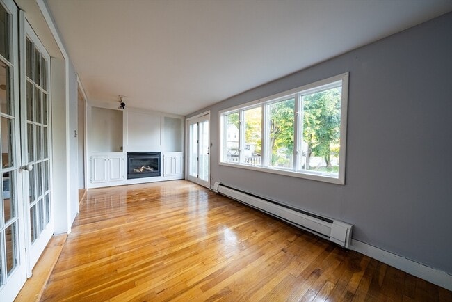 Building Photo - 47 Marblehead St
