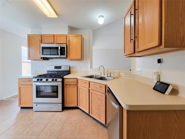 Building Photo - 19331 River Bottom Rd