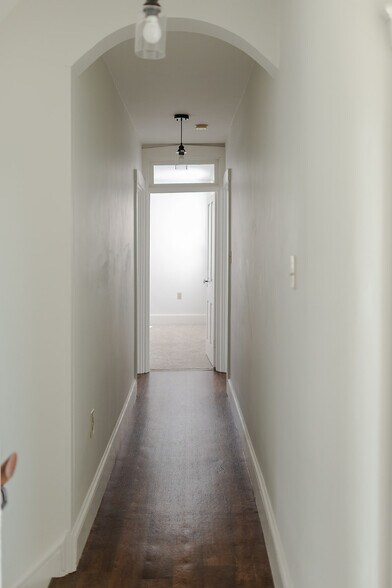 Building Photo - 6018 Carpenter St