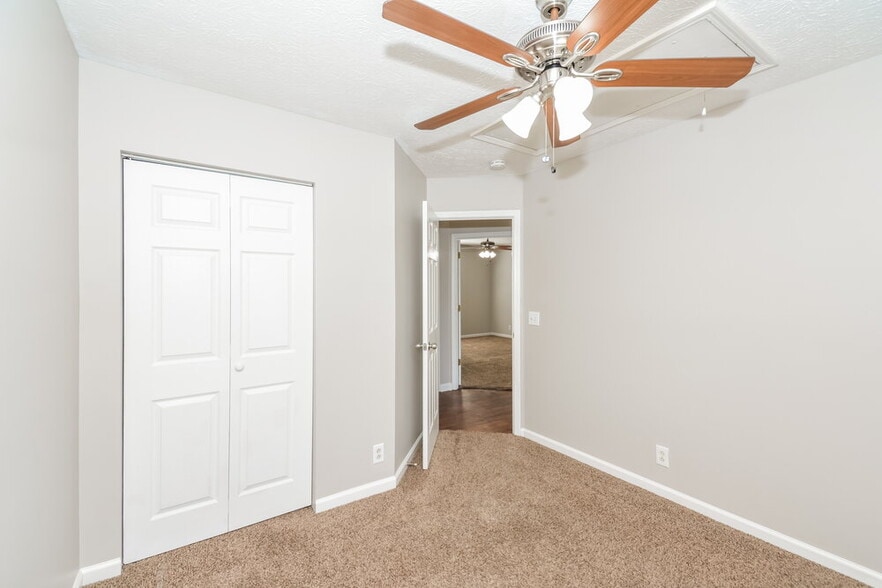 Building Photo - 3514 Longhaven Crossing