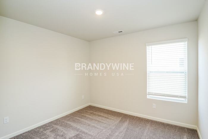 Building Photo - 554 Torrey Pines Ln