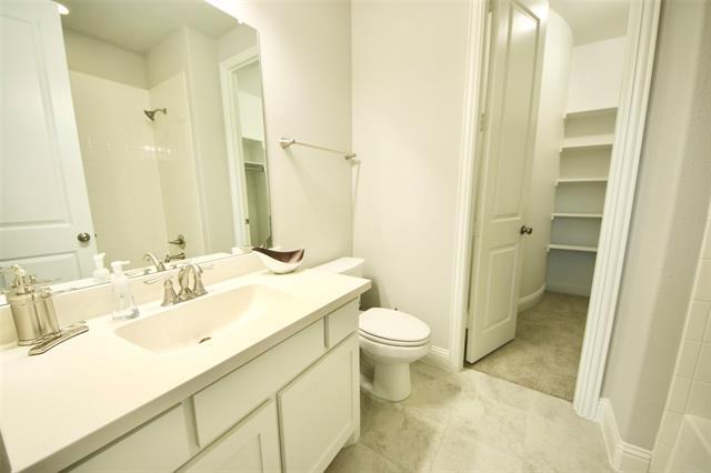 Building Photo - 5567 Claiborne Ct