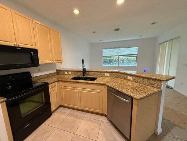 Building Photo - 2100 Mariner Bay Blvd