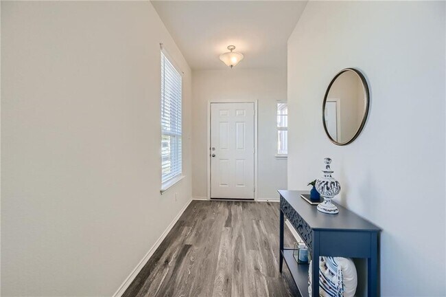 Building Photo - 288 Eves Necklace Dr.