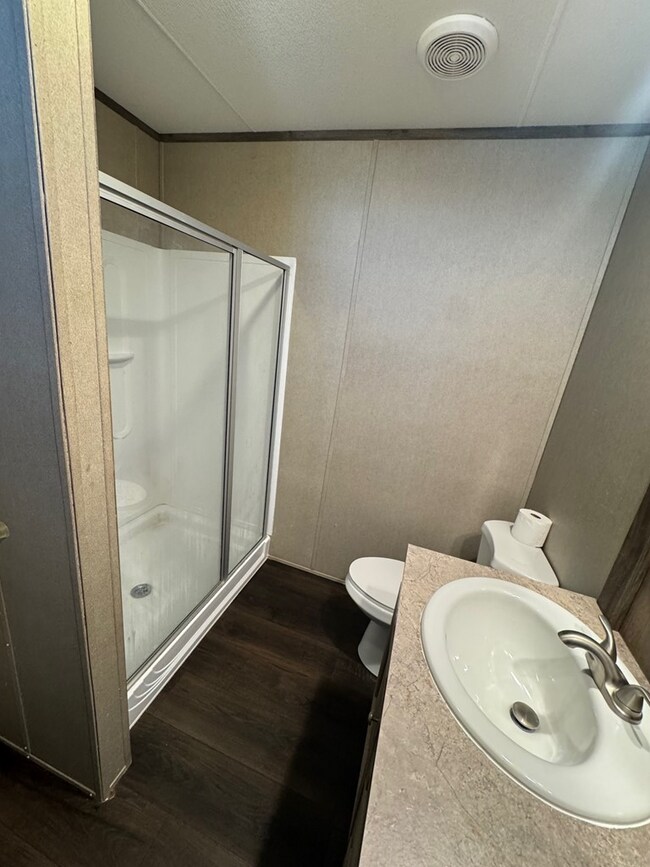 Building Photo - 7224 W 12th St