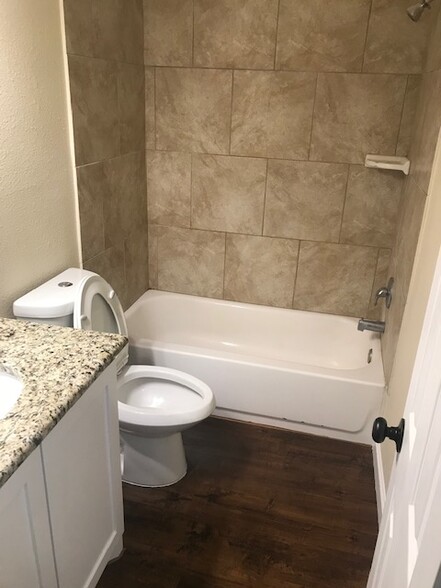 Bathroom#2 - 2043 Goodwin Dr