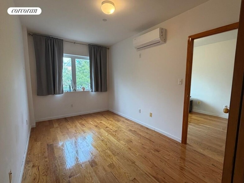 Building Photo - 342 53rd St