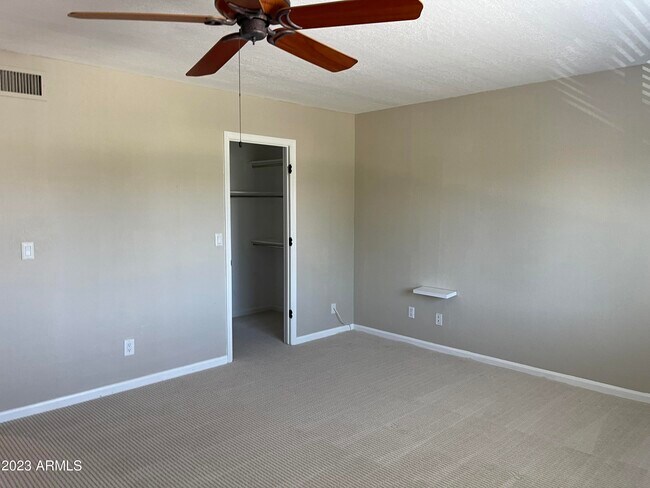 Building Photo - 7611 E Medlock Dr