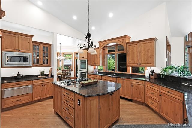 Building Photo - 1705 W Hinsdale Pl