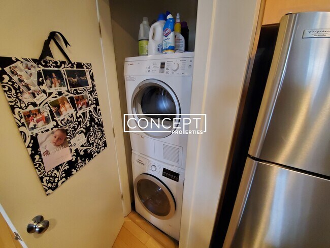 Building Photo - 490 Harrison Ave