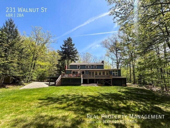 Building Photo - 231 Walnut St
