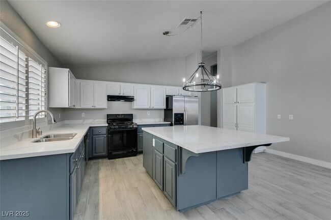 Building Photo - 2744 Summerchase Ln