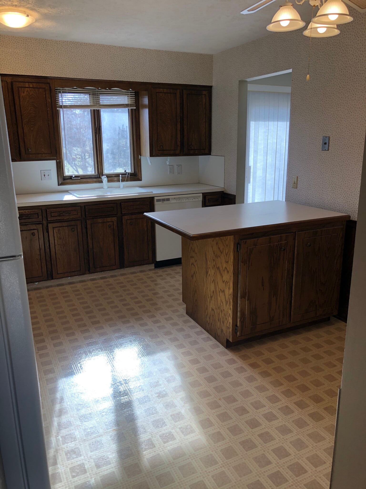 Building Photo - 10205 T Cir
