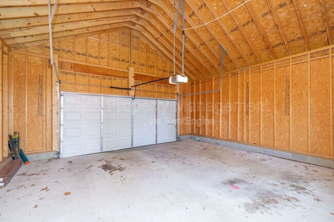 Building Photo - 2615 North Ave