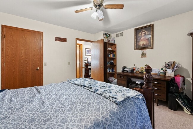 Building Photo - 507 Bayfield Dr