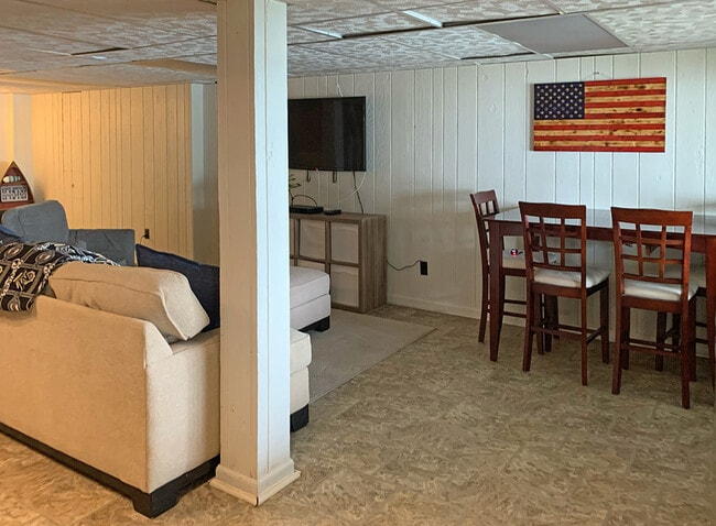 Building Photo - 26855 Kopmeier Dr