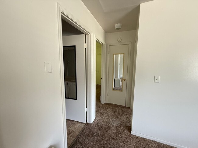Building Photo - 6108-6108 Scotch Blue Dr