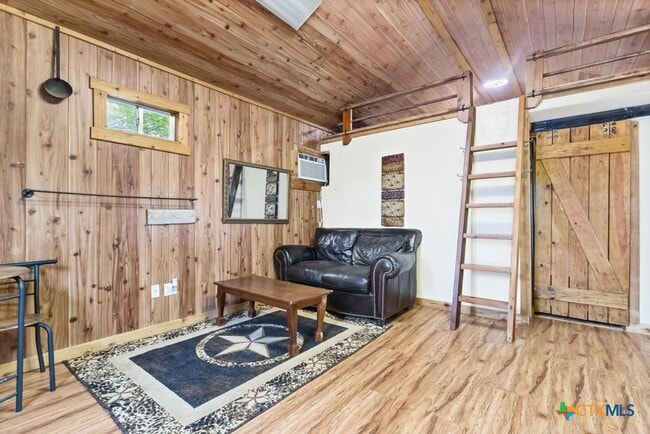 Building Photo - 263 Stacie Ann Dr