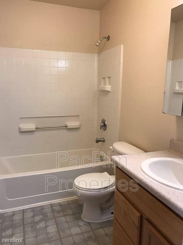 Building Photo - 1930 N Creekwood Park Cir